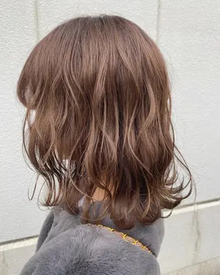 ミディアム カラー Hair Craft.所属・岡崎 浩大のヘアスタイル