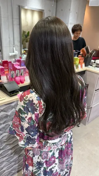 ロング RUKA🩰透明感 寒色カラー/レイヤーのヘアスタイル