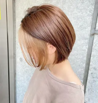 ショート カラー ヘアアレンジ MiU所属・韓国×髪質改善×美髪 縮毛矯正×レイヤーのヘアスタイル
