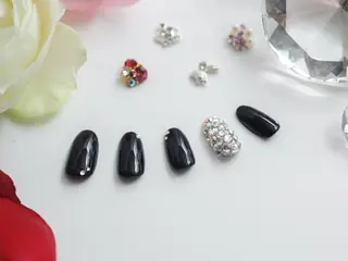 ミディアム ネイル 💎ビューティサロン 湘南　RIRAN💎のネイルデザイン