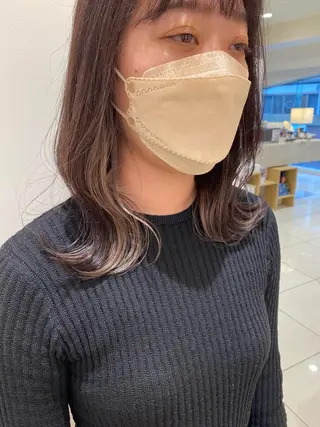 セミロング カラー 髪質改善/白髪ぼかし レイヤー 🌱千咲季のヘアスタイル