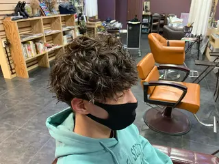 ショート パーマ メンズ labyrinthノーブル所属・メンズ特化西村 雄太のヘアスタイル