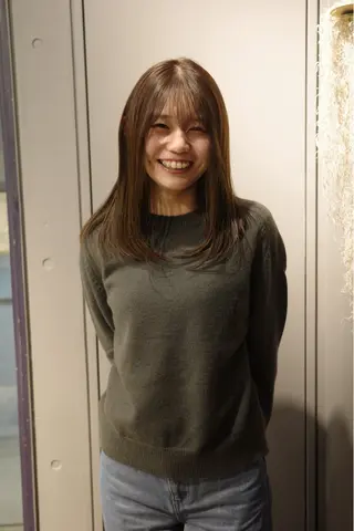 セミロング カラー 髙橋 紗奈のヘアスタイル