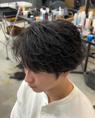 カラー パーマ メンズ RACCOON.TOKYO 渋谷店所属・メンズカット🐺 パーマ特化🔥舜のヘアスタイル