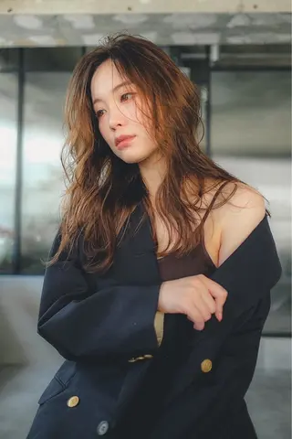 ミディアム カラー ネモ ユウのヘアスタイル