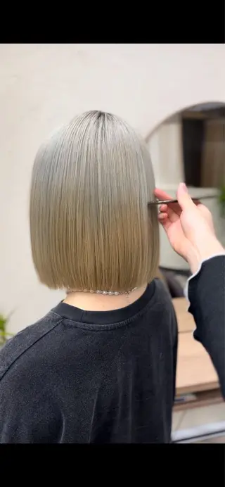 ミディアム hibiki / ハイトーン🎀のヘアスタイル