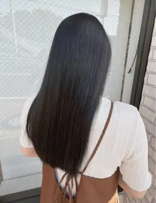 ロング 髪質改善縮毛矯正 堀田陸斗のヘアスタイル