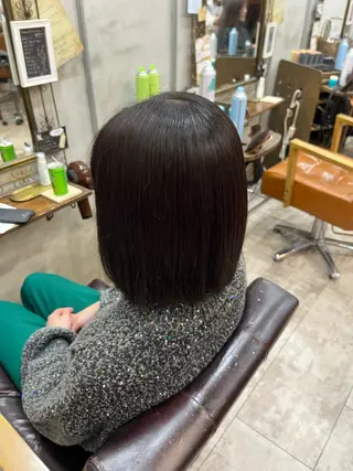 ショート カラー 艶髪/ハイトーン/ ヘアセット/モエノのヘアスタイル