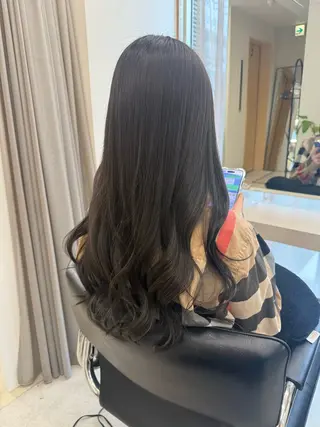 ロング カラー haru 髪質改善サロンのヘアスタイル