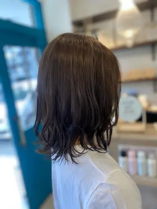 ミディアム カラー 福田 里央のヘアスタイル