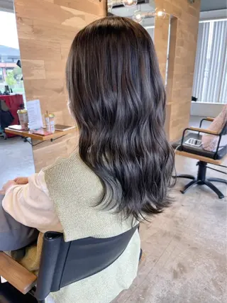 ロング Hair Salon Compass(ヘアサロン コンパス)所属・畑村 まゆみのヘアスタイル