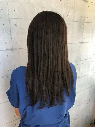 ロング カラー 金沢 広美のヘアスタイル