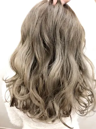 ミディアム 下妻 カラーエクステ難波のヘアスタイル