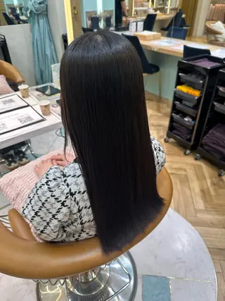 🐈‍⬛rizu🎀 縮毛矯正、艶カラーのヘアスタイル