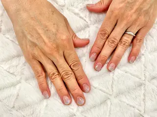 ネイル Luna 烏丸店所属・竹田 美羽のネイルデザイン