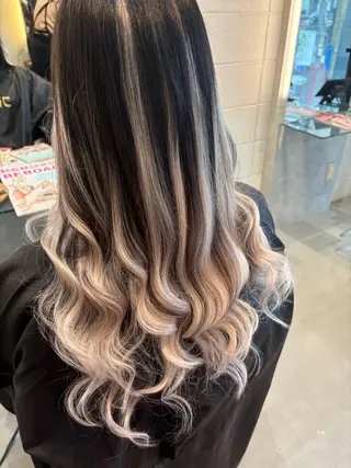 ロング chic  有山 美瑠のヘアスタイル