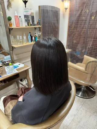 ミディアム カラー 鶴田 琴美のヘアスタイル