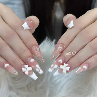 ネイル Julli NailStudioのネイルデザイン