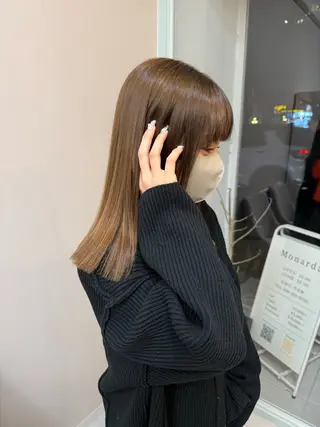 ミディアム グレージュ/ブリーチ 岡山駅/のりまきのヘアスタイル