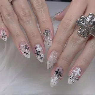 ネイル Lyna 池袋のネイルデザイン