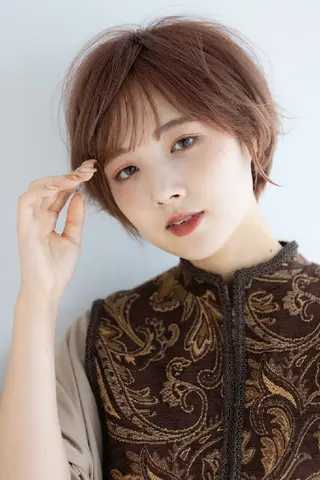 ショート カラー 深夜まで営業中‼️ レム髪質改善のヘアスタイル