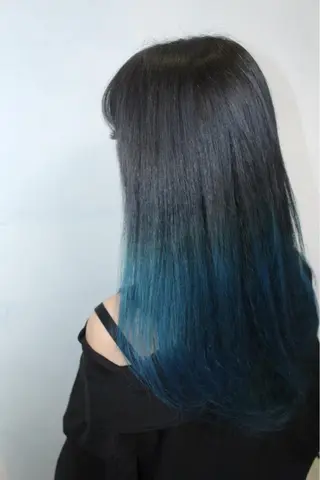 セミロング カラー ヘアアレンジ エクステの神様 ▫️原島ユウヤ▫️のヘアスタイル