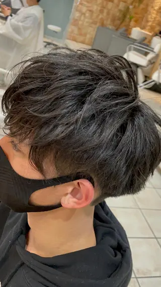 ショート パーマ メンズ シャドウパーマ/縦落 ちパーマ 大久保拓実のヘアスタイル