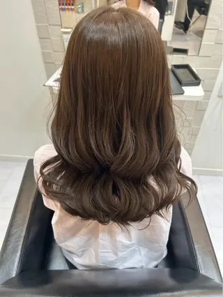 カラー 中山 朱のヘアスタイル