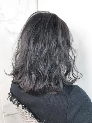 ミディアム カラー 今井 由佳のヘアスタイル