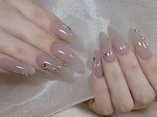 ネイル 🦋 Queenieのネイルデザイン