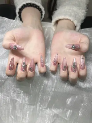 ネイル Lee Nailsのネイルデザイン