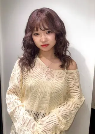 ミディアム カラー SALOWIN 原宿 IL Salice所属・MIMI🌻໋᳝݊ 個性派カラー⑅ ⸝꙳のヘアスタイル