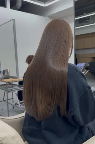 ロング カラー el.hair maison所属・浅見 茉美のヘアスタイル