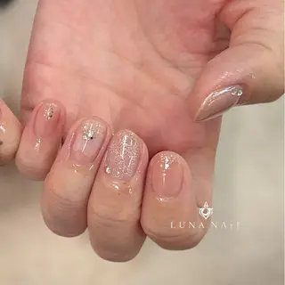 ネイル アトリエ　ミモザ所属・いまむら あかりのネイルデザイン