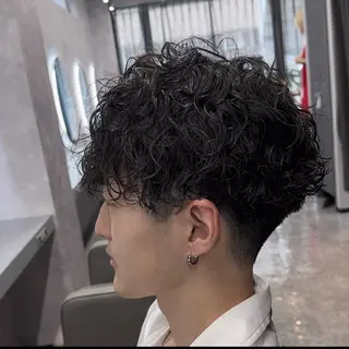 パーマ メンズ メンズパーマ🔵 ハイトーン✨原田慎也のヘアスタイル