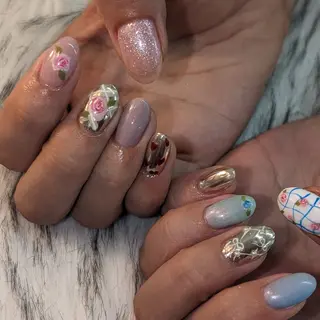 ネイル RUNWAY 　　の眉毛・アイブロウイメージ