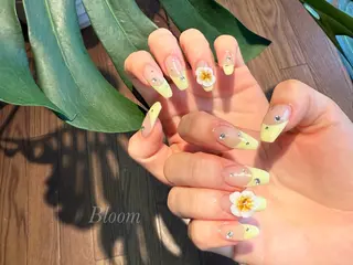 ネイル Bloom a nail studio所属・松下 未来のネイルデザイン