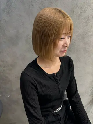 ショート カラー ヘアアレンジ ボブ/透明感ベージュ 🫧クルミ🌟のヘアスタイル