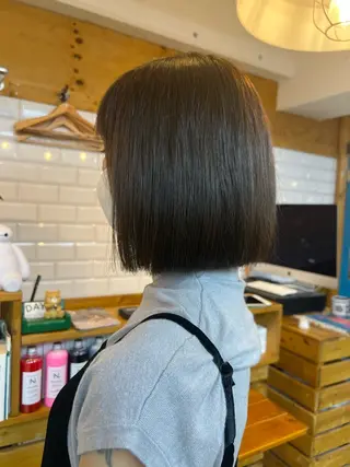 ショート カラー KANA/ボブ/ インナーカラー/艶髪のヘアスタイル