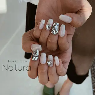 ネイル beautyroom Naturaのネイルデザイン