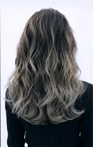 セミロング 家田 竜のヘアスタイル