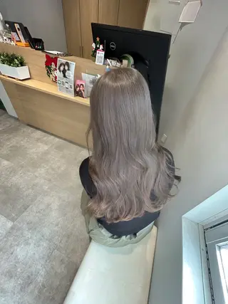 セミロング カラー AVANCE京橋所属・ハイトーンヘア/ 島崎　タクミのヘアスタイル