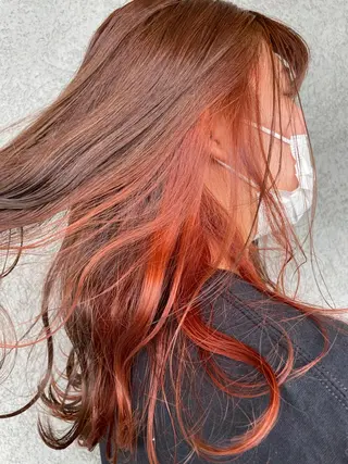 セミロング 秋元 菜摘のヘアスタイル