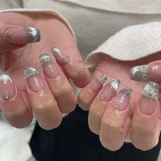 ネイル koyu 🩶のネイルデザイン