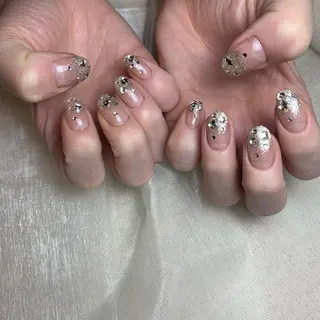 ネイル repos~ルポ~所属・里見 麗のネイルデザイン