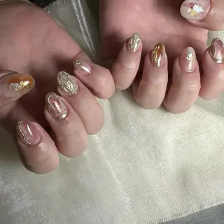 ネイル repos~ルポ~所属・里見 麗のネイルデザイン