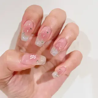 ネイル 鈴木 里奈のネイルデザイン