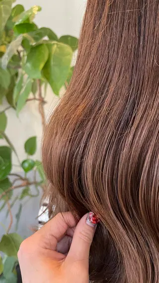 カラー ノエ/ インナーカラー/高岳のヘアスタイル