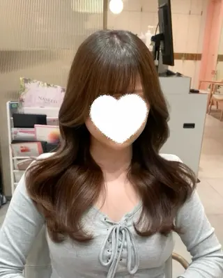 セミロング カラー 内田 志乃のヘアスタイル