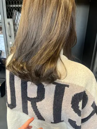 ミディアム カラー パーマ ヘアアレンジ メンズ キッズ ネイル マツエク・マツパ アイブロウ times salon名駅所属・久木原 ゆりのヘアスタイル